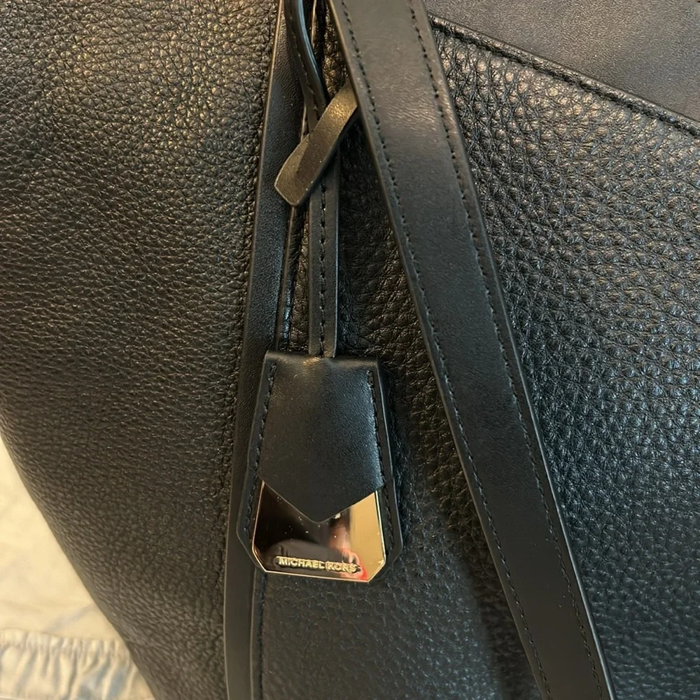 MICHAEL MICHAEL KORS Handbag - Picture 3 of 11